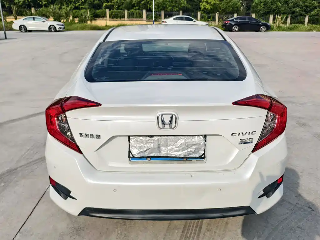 Honda Civic — миниатюра 4