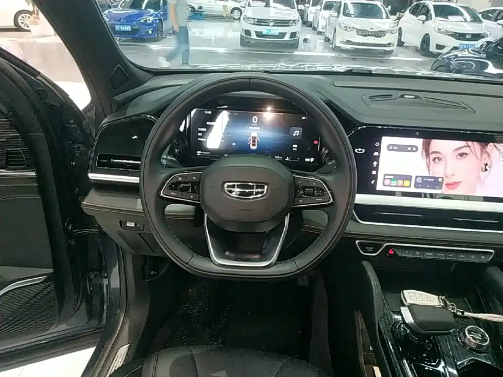 Geely Xingyue L — миниатюра 11