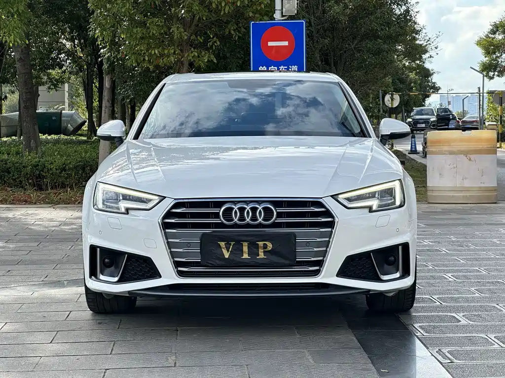 Audi A4L — миниатюра 2