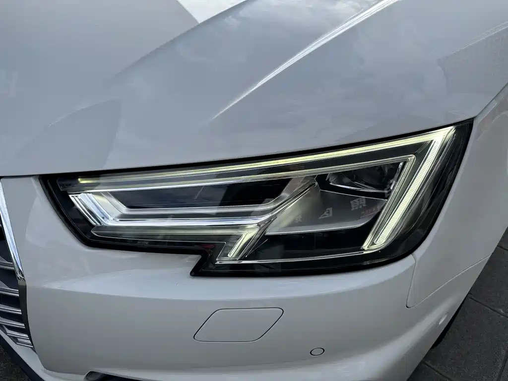 Audi A4L — миниатюра 24