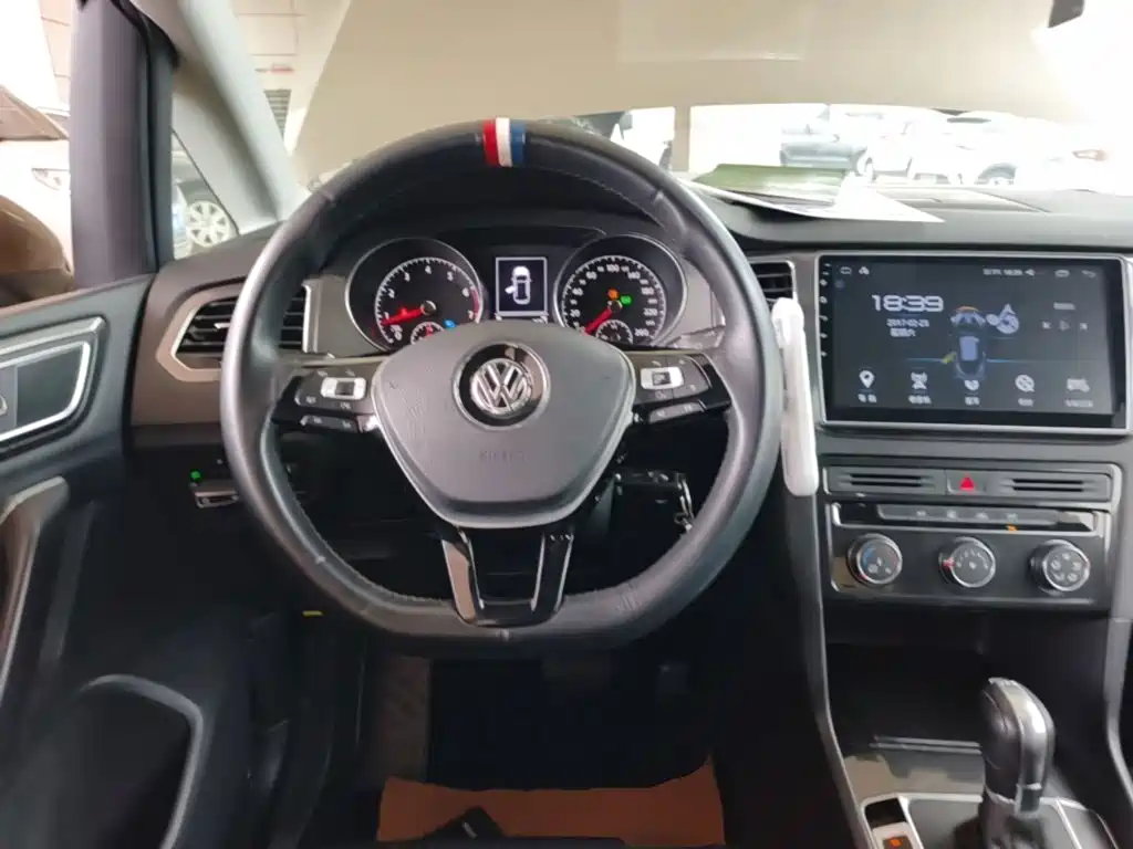 Volkswagen Golf Sportsvan — миниатюра 11