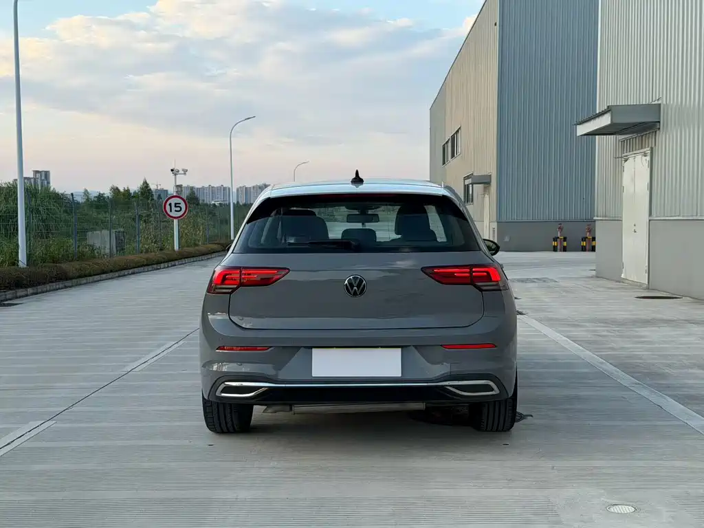 Volkswagen Golf — миниатюра 8