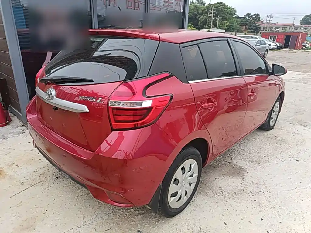 Toyota Yaris L — миниатюра 7