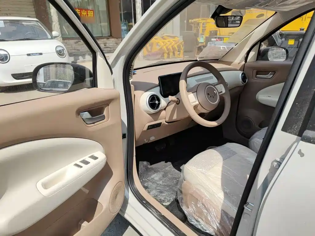 Wuling MINIEV — миниатюра 16