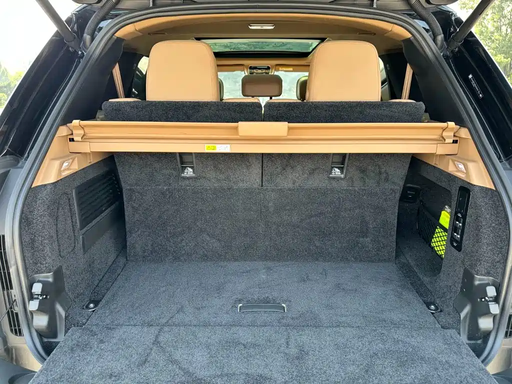 Land Rover Range Rover — миниатюра 8