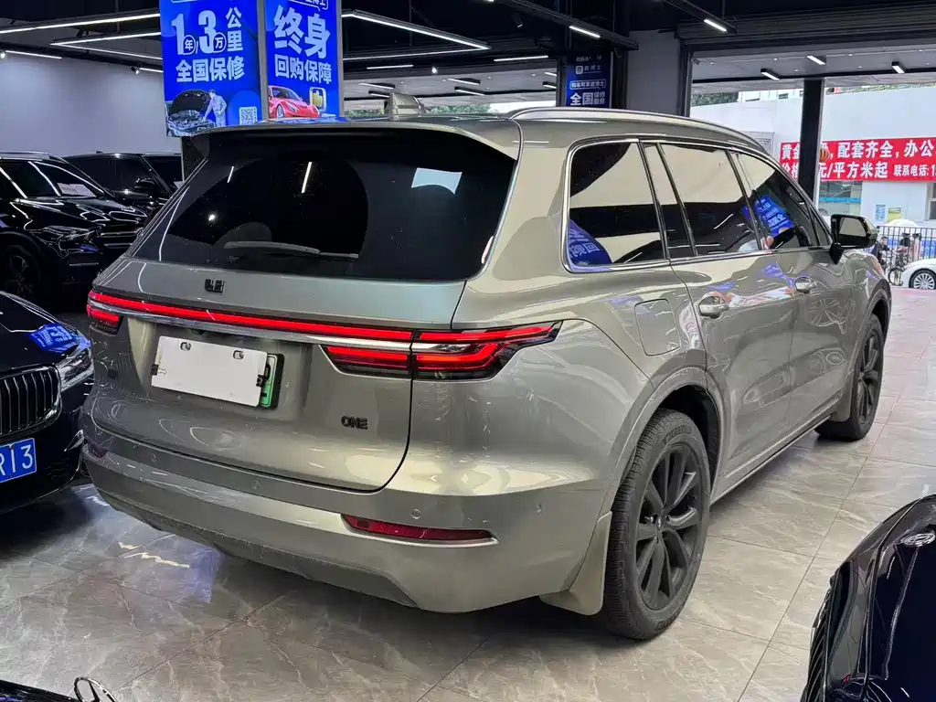 Li Auto Li ONE — миниатюра 11