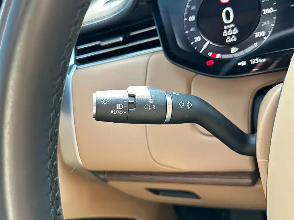 Land Rover Range Rover — миниатюра 26