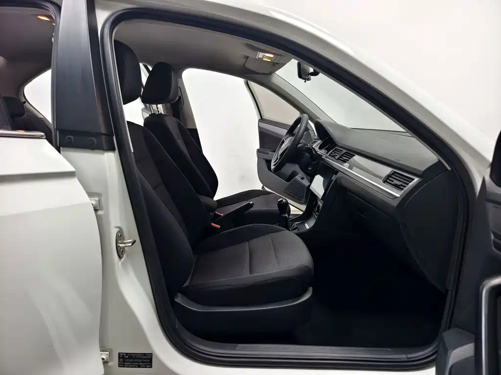 Volkswagen Bora — миниатюра 13