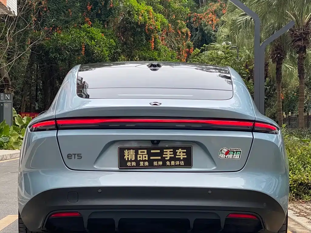 NIO NIO ET5