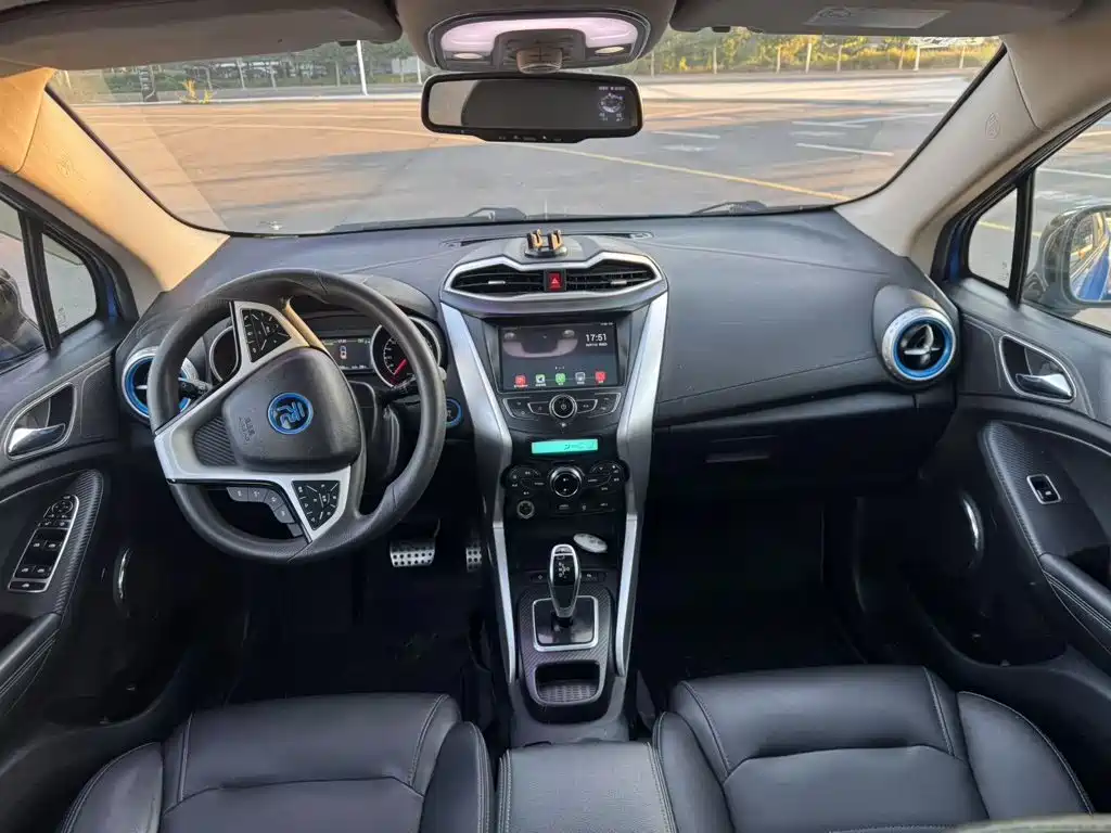 BYD Yuan EV — миниатюра 5
