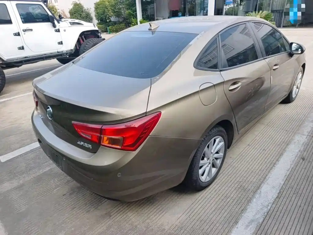 Buick Verano — миниатюра 7