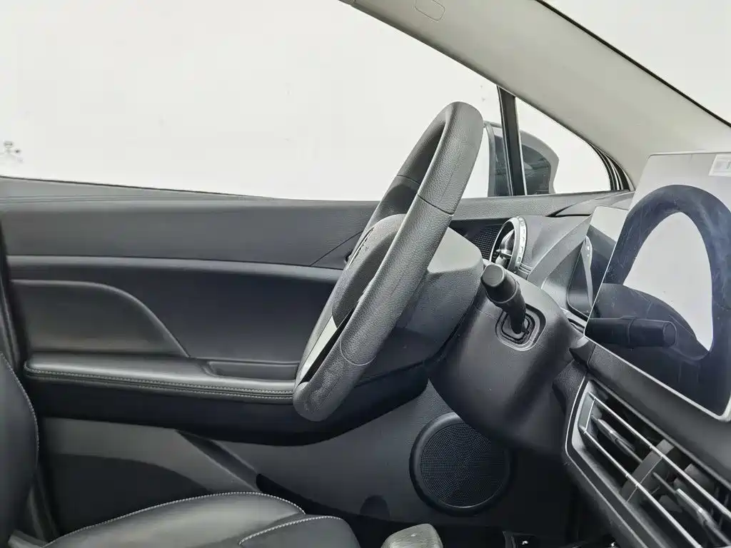 BYD Yuan EV — миниатюра 22