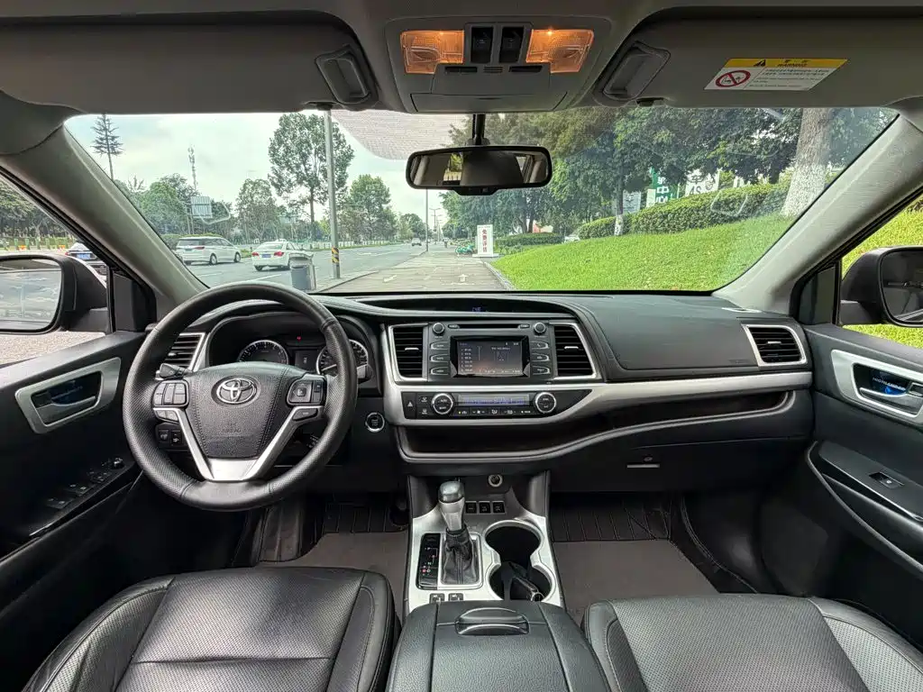Toyota Highlander — миниатюра 13