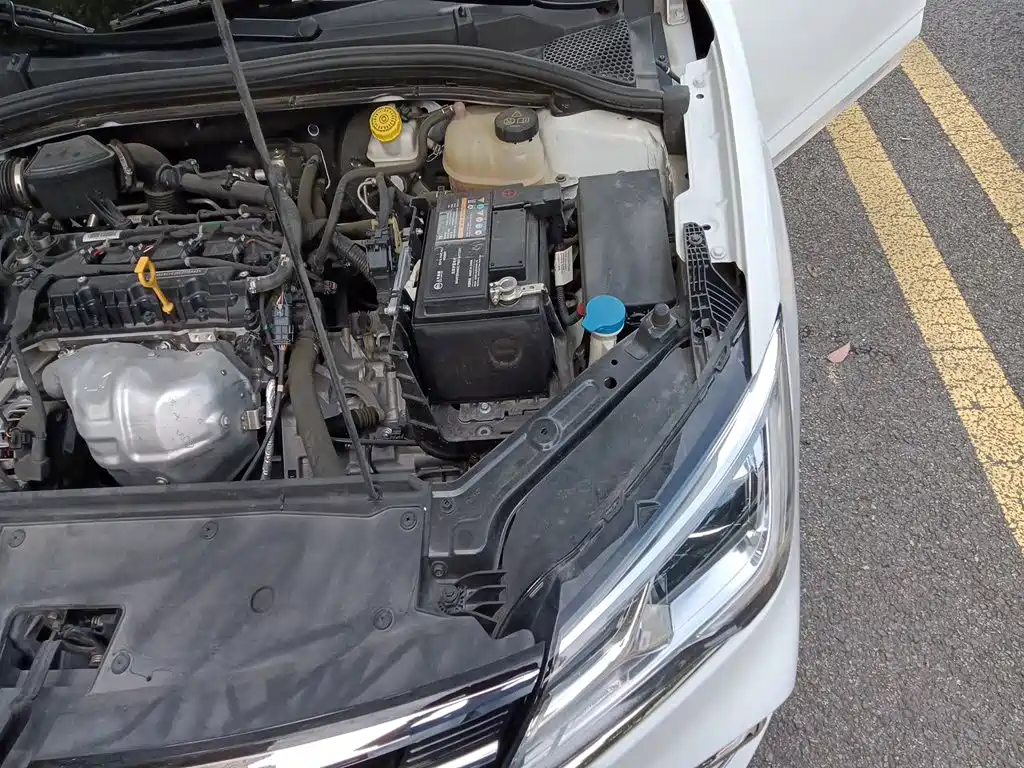 Roewe i5 — миниатюра 20