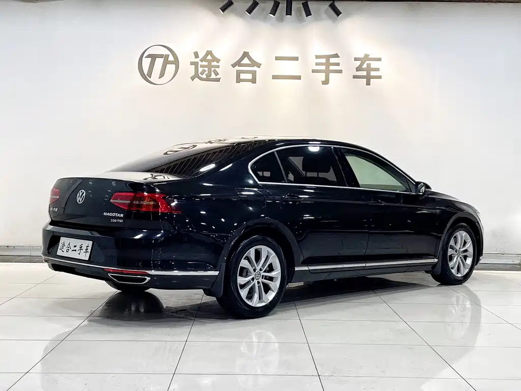 Volkswagen Magotan 2017 330TSI DSG Luxury