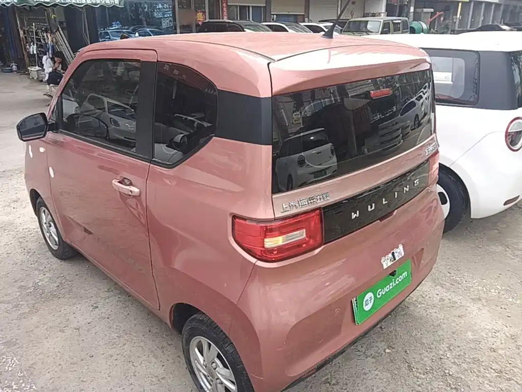 Wuling MINIEV — миниатюра 5