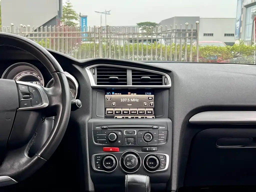 Citroen C4L — миниатюра 10