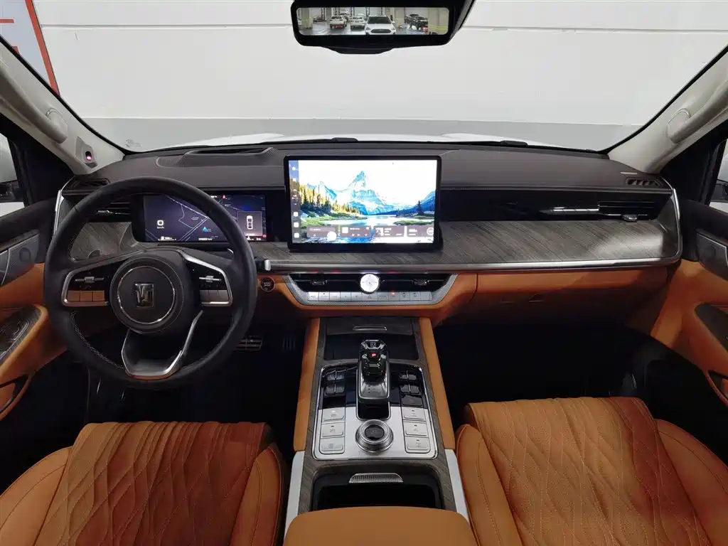 Tank 500 2022 3.0T Sport 5 мест