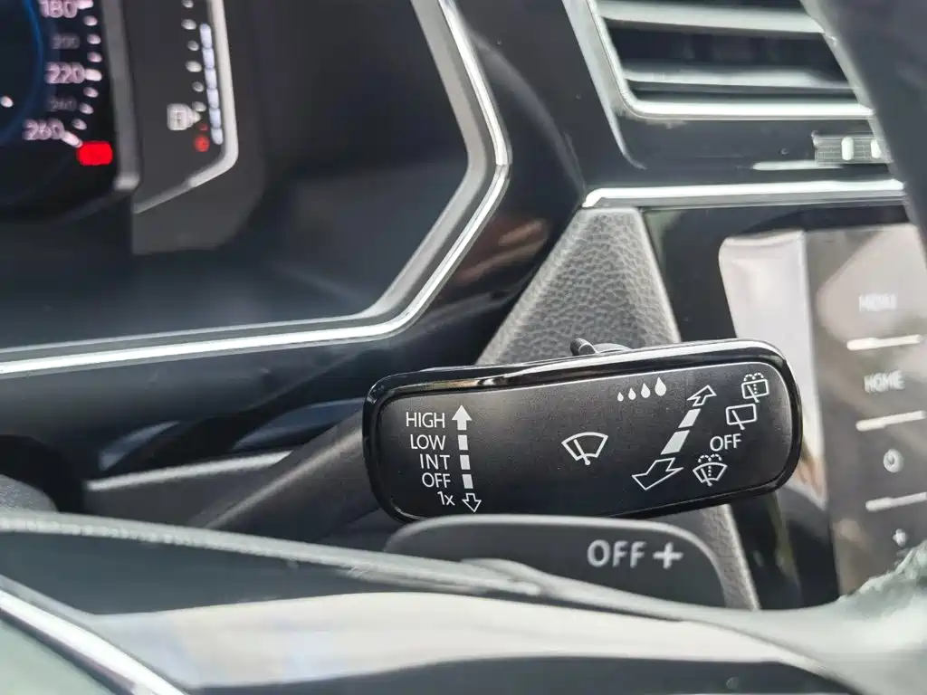 Volkswagen 途观L插电混动 — миниатюра 20
