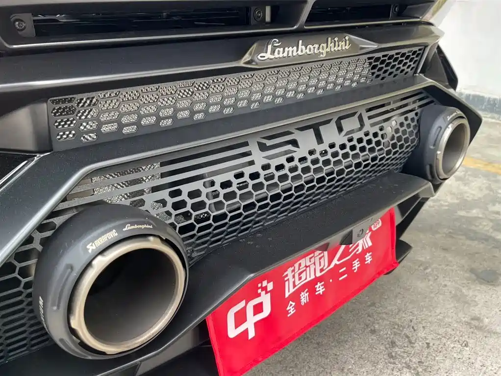 LAMBORGHINI HURACÁN