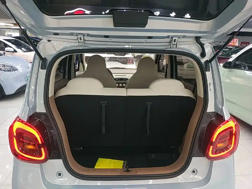 Wuling MINIEV — миниатюра 19