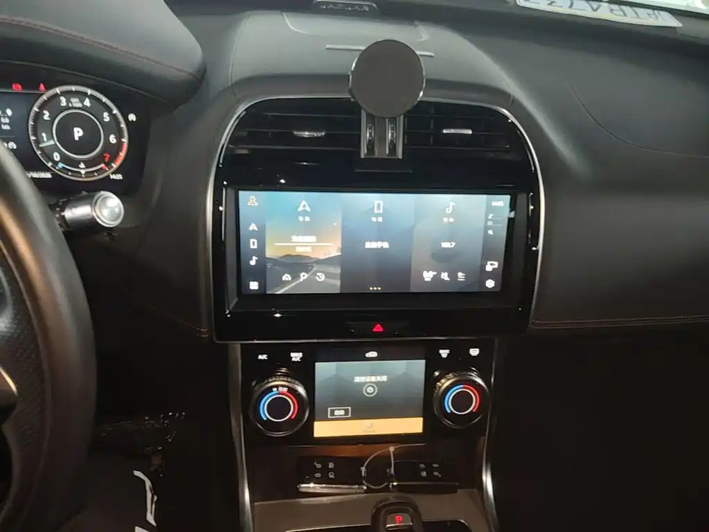 Jaguar XEL — миниатюра 13