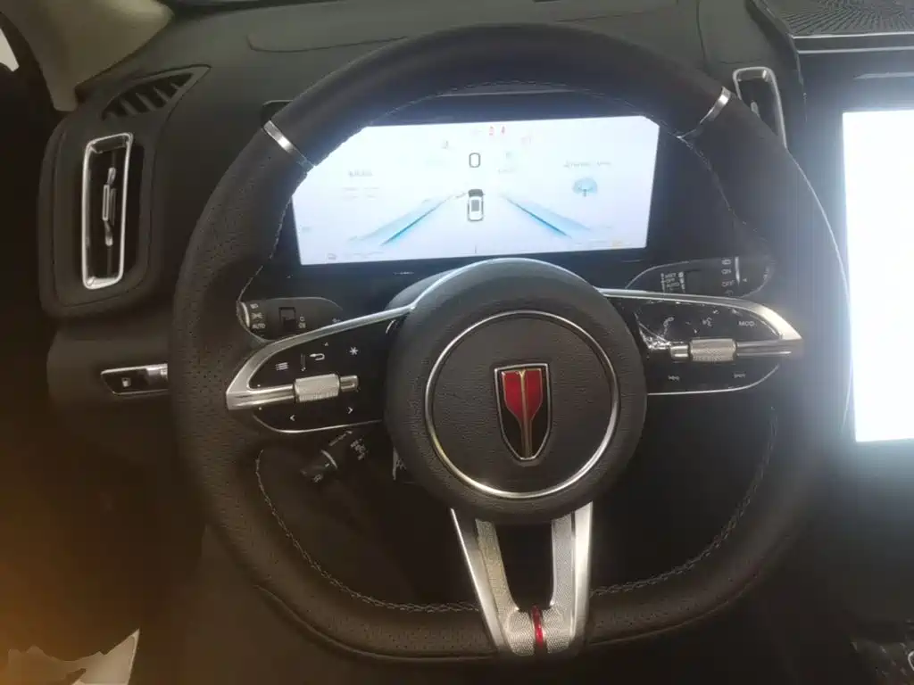 Hongqi Hongqi HS3 PHEV — миниатюра 11