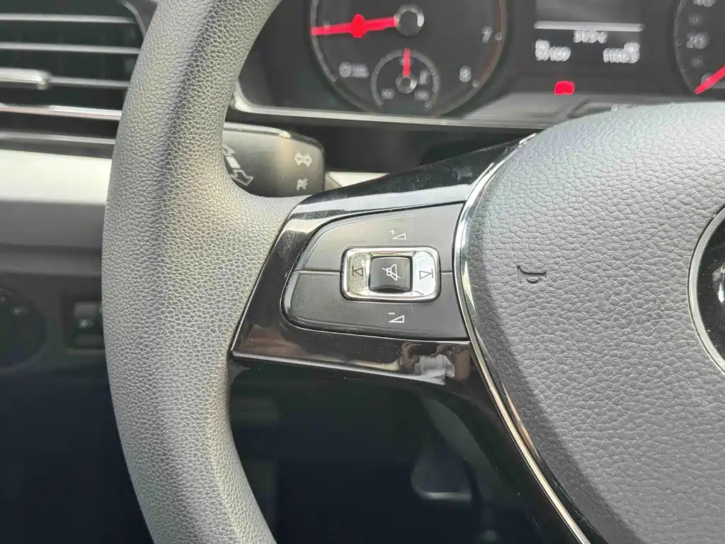 Volkswagen Lavida — миниатюра 15