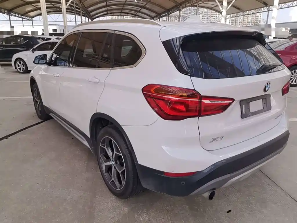 BMW X1 — миниатюра 5