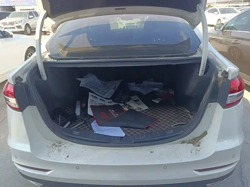 Ford Mondeo — миниатюра 19