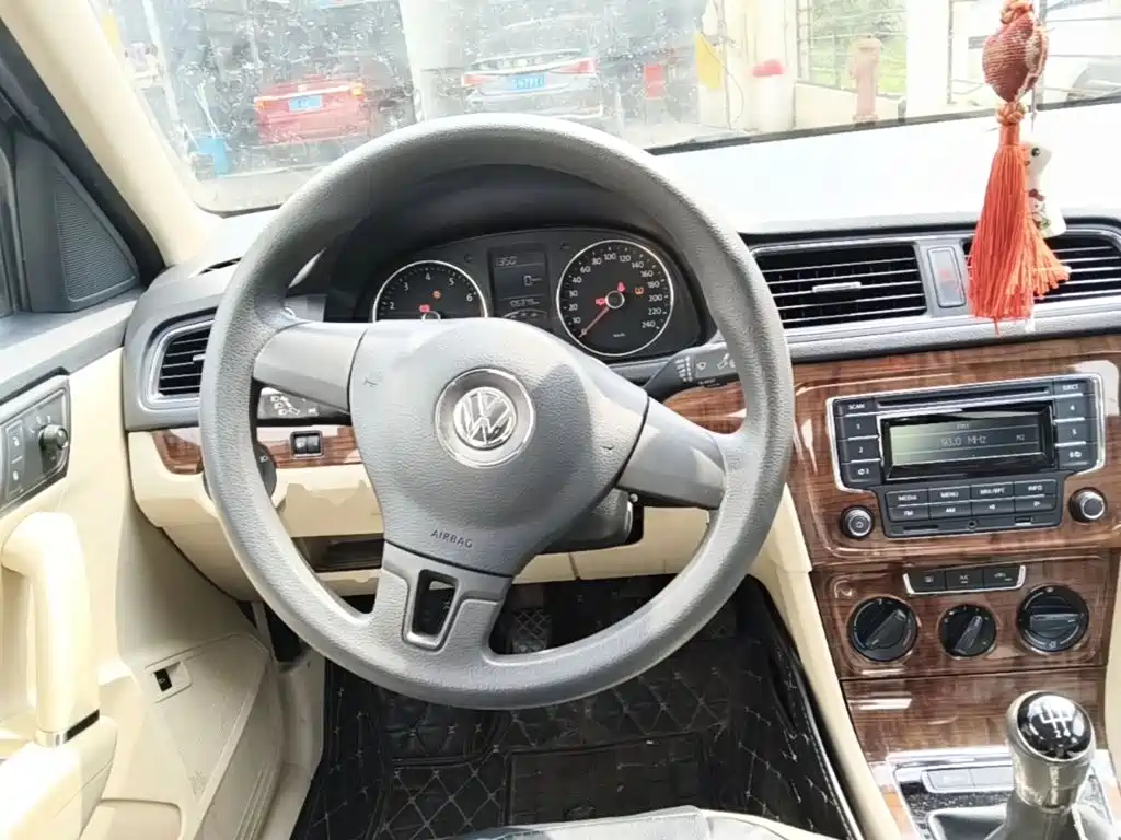 Volkswagen Lavida — миниатюра 11