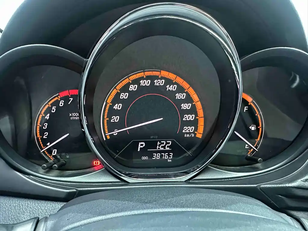 Toyota Yaris L — миниатюра 13