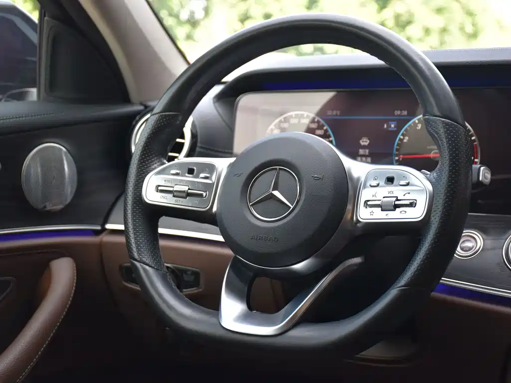 Mercedes-Benz E-Class E 2020 E 300 L Sport