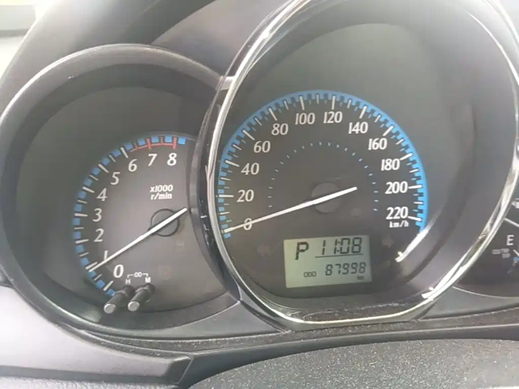 Toyota Yaris L — миниатюра 12