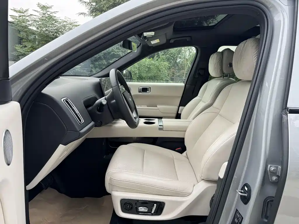 Li Auto Li L8 — миниатюра 4