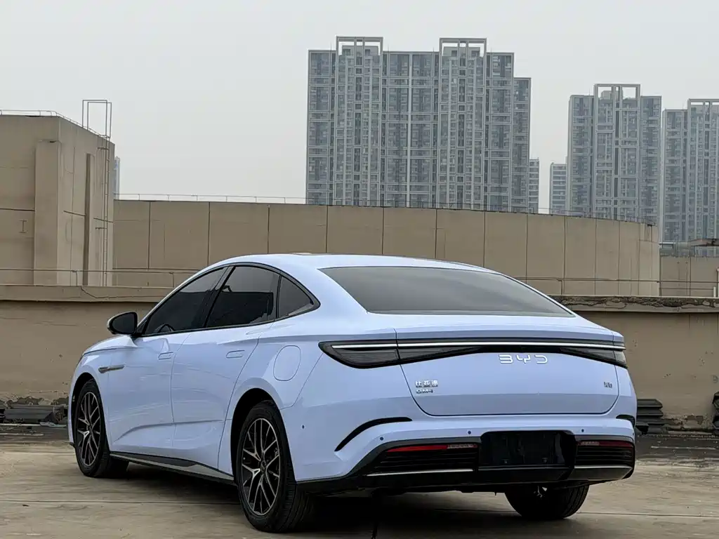 BYD Seal — миниатюра 5