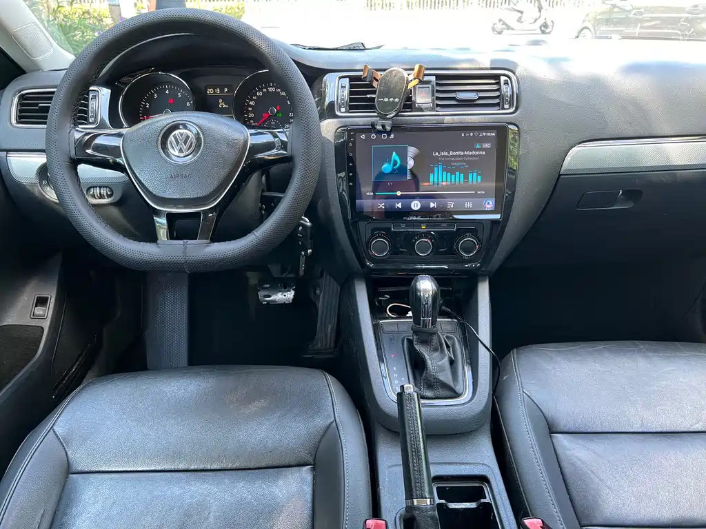 Volkswagen Sagitar — миниатюра 11