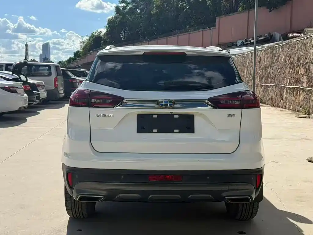 Geely Boyue — миниатюра 8