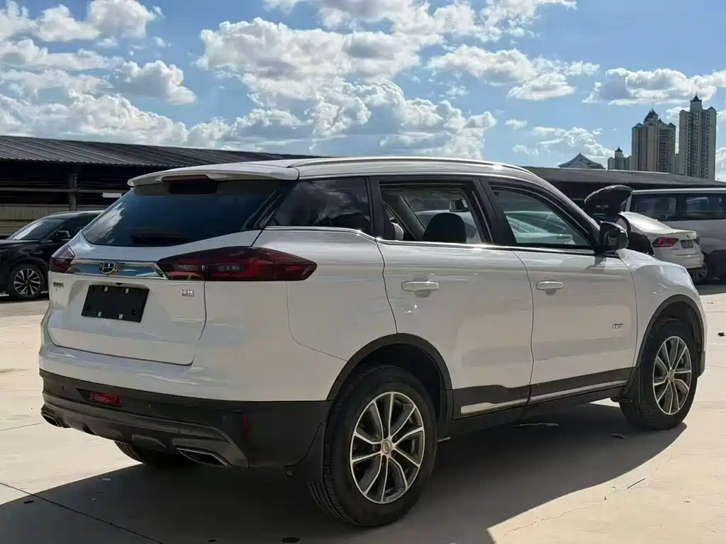 Geely Boyue — миниатюра 9