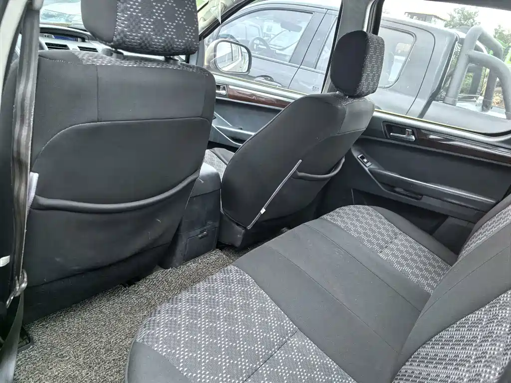 Foton Tunland — миниатюра 5