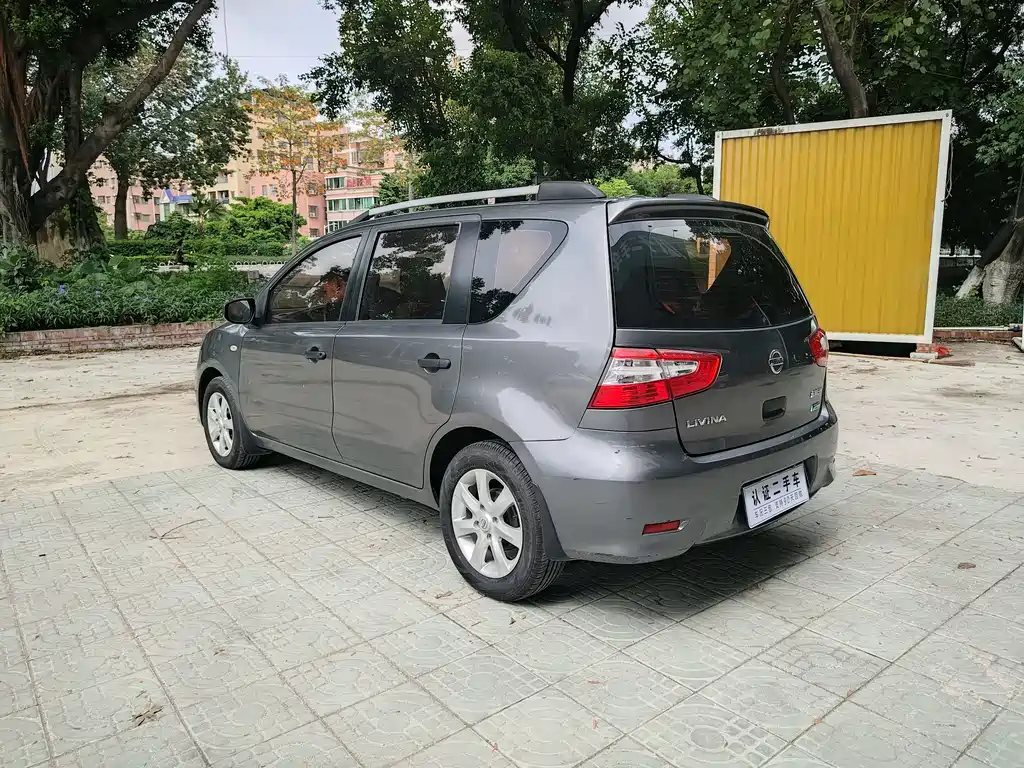 Nissan Livina — миниатюра 5