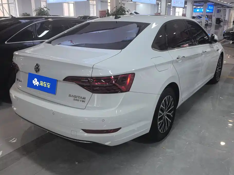 Volkswagen Sagitar — миниатюра 3