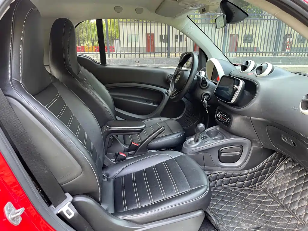 smart Smart Fortwo — миниатюра 9