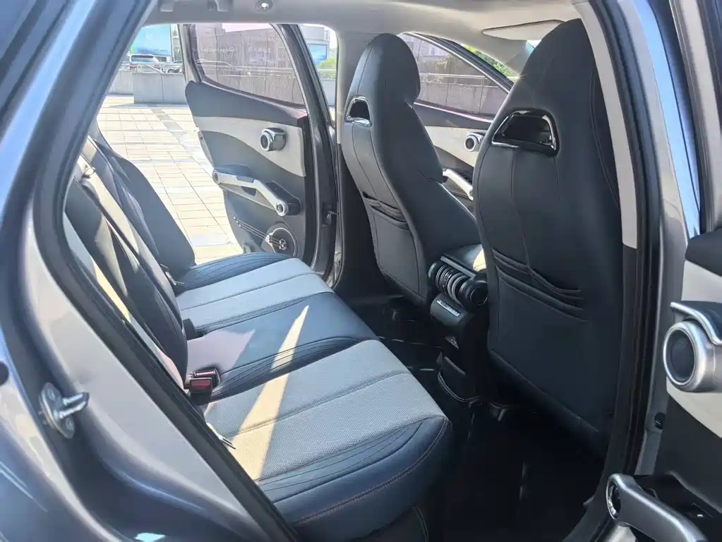 BYD Yuan Plus — миниатюра 6
