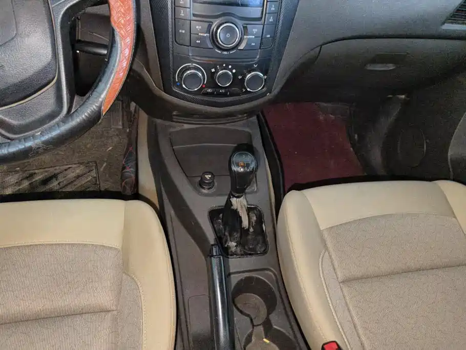 Wuling Hongguang — миниатюра 16