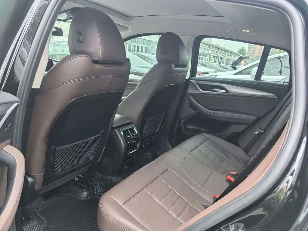 BMW X4 — миниатюра 10