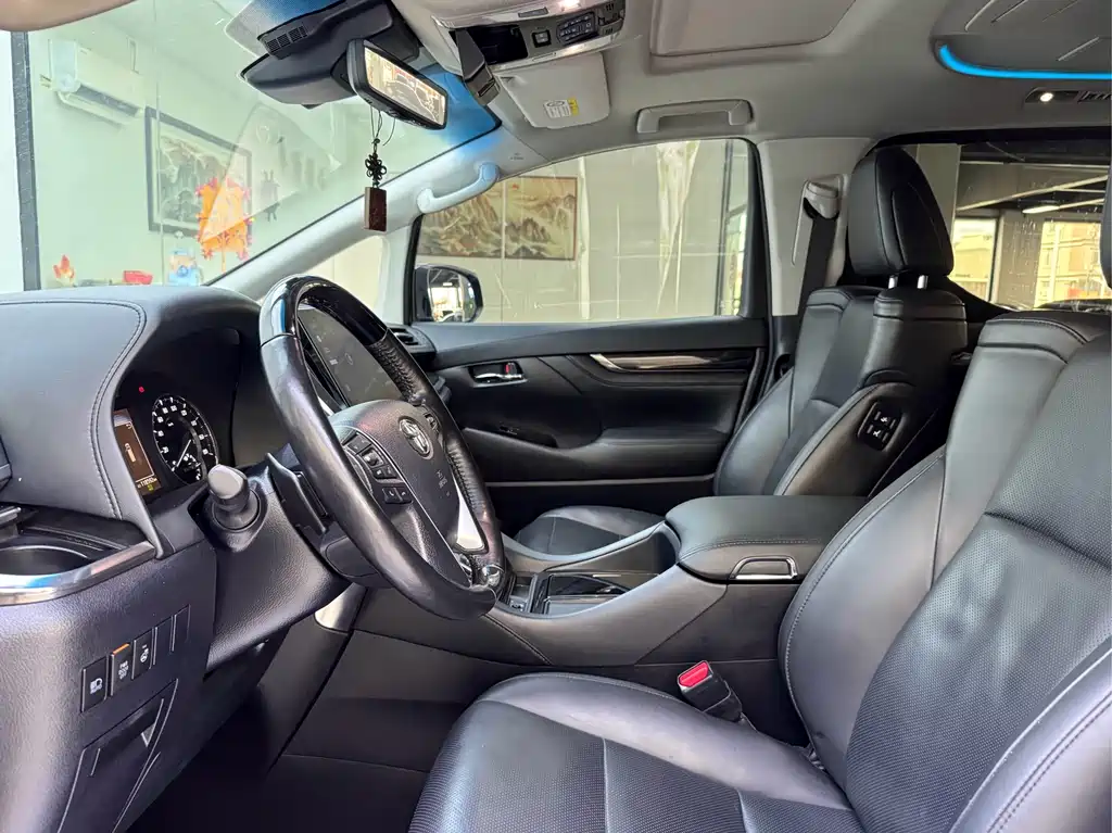 Toyota Vellfire — фотографии объявления, Фото 5