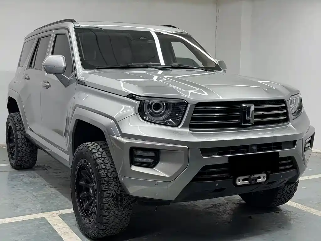 TANK TANK 700 NEW ENERGY