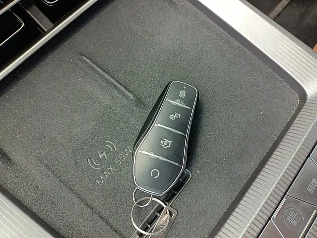 BYD Хань Ли — миниатюра 9