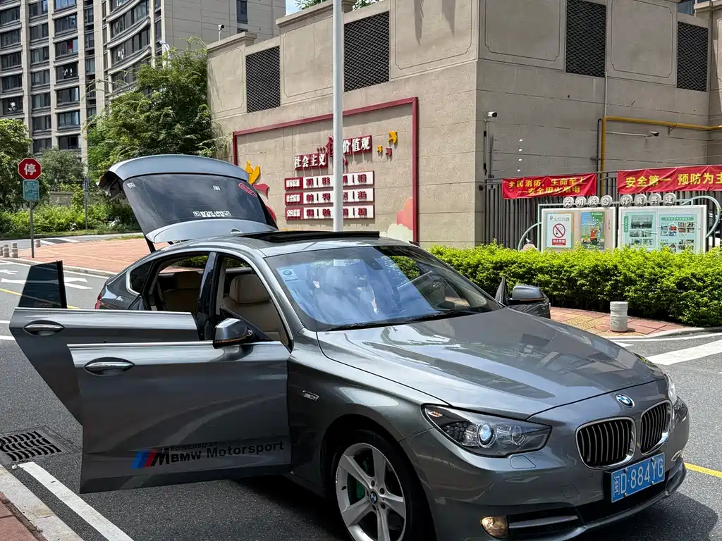 BMW 5 Series GT — миниатюра 5